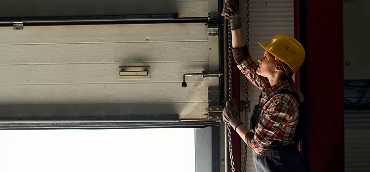 Addressing Common Garage Door Stoppage Issues in Roseville, MI